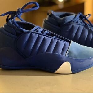 Harden Basketball sneakers